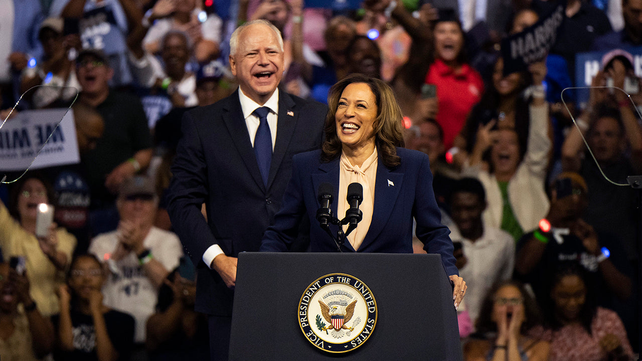 Tim Walz Kamala Harris Democrat Glossy Poster Picture Photo Print Banner Booma Prints