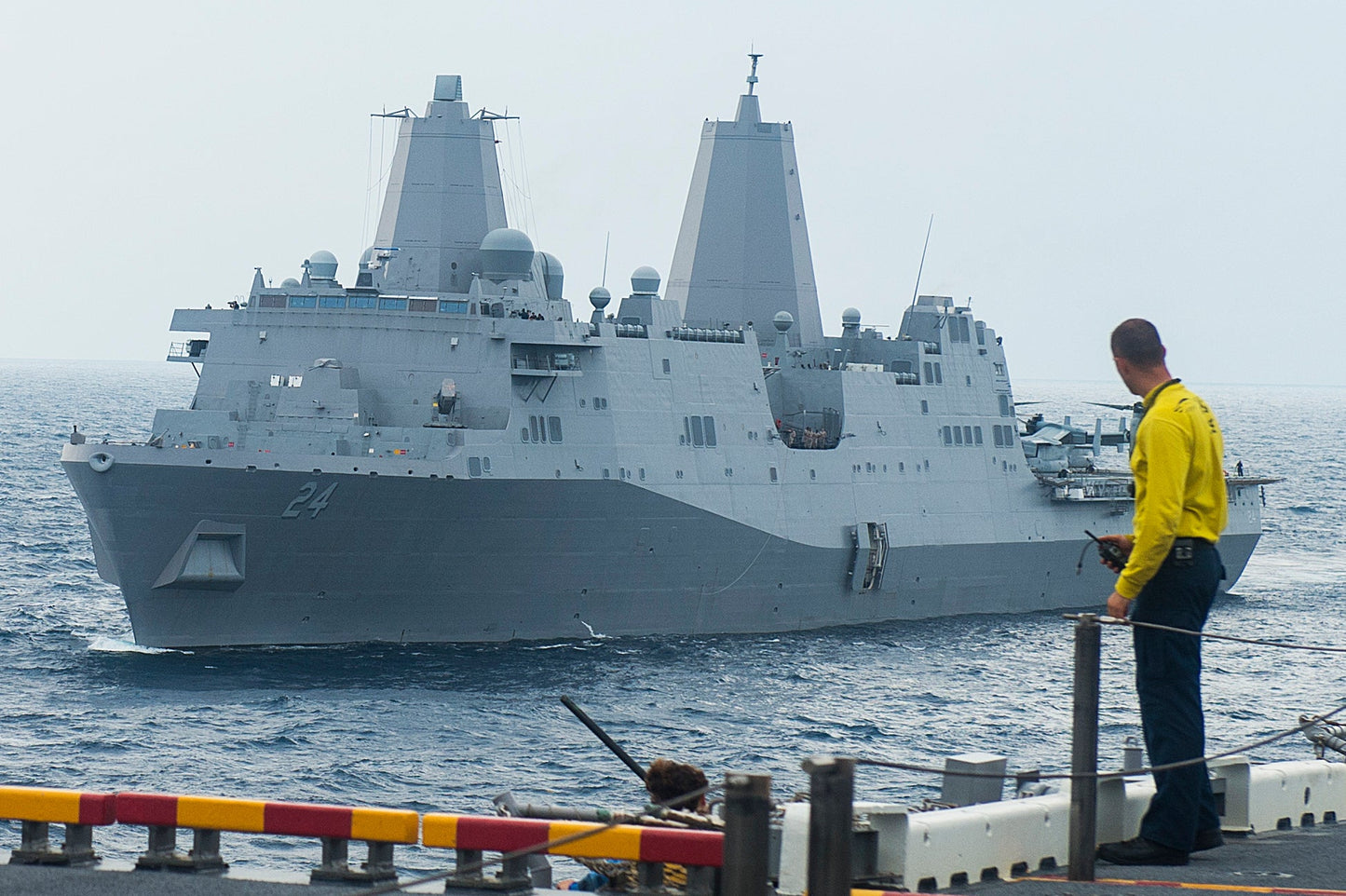 Uss Arlington Lpd-24 San Antonio Glossy Poster Picture Photo Print Banner Booma Prints