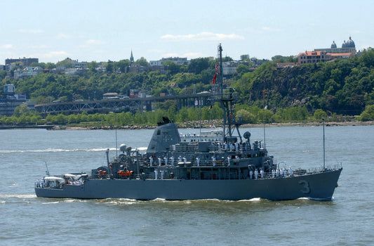 Uss Sentry Mcm-3 Avenger Navy Ship Glossy Poster Picture Photo Print Banner Booma Prints