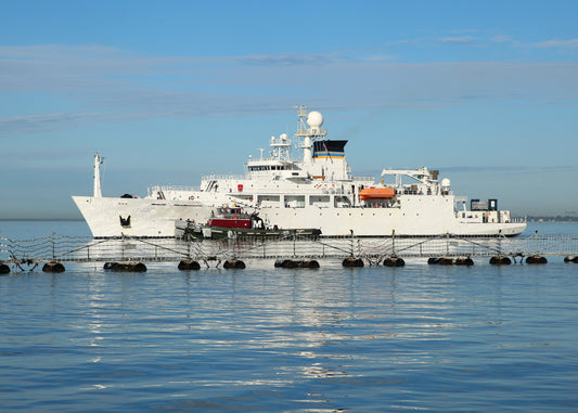 Usns Marie Tharp Pathfinder Ship Glossy Poster Picture Photo Print Banner Booma Prints