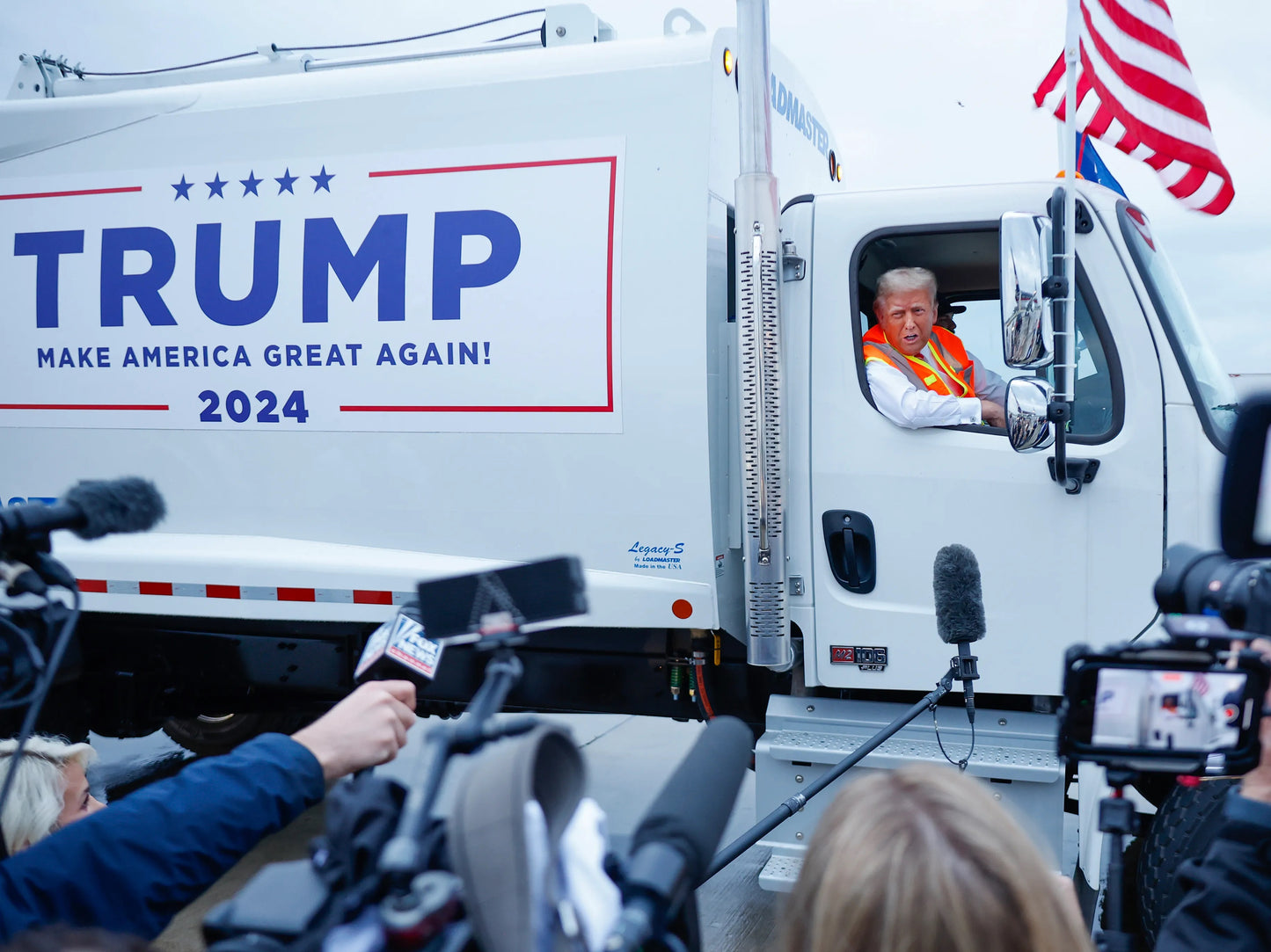 Trump Driving Garbage Truck Glossy Poster Picture Photo Print Banner Booma Prints