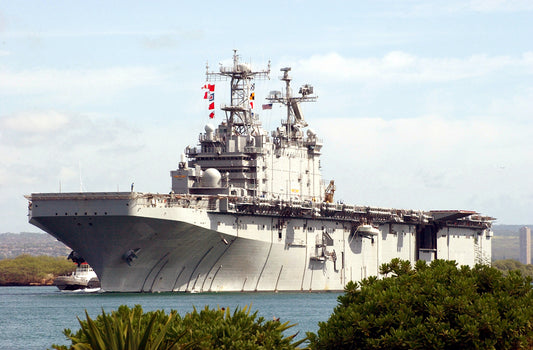 Uss Tarawa Lha-1 Assault Ship Glossy Poster Picture Photo Print Banner Booma Prints