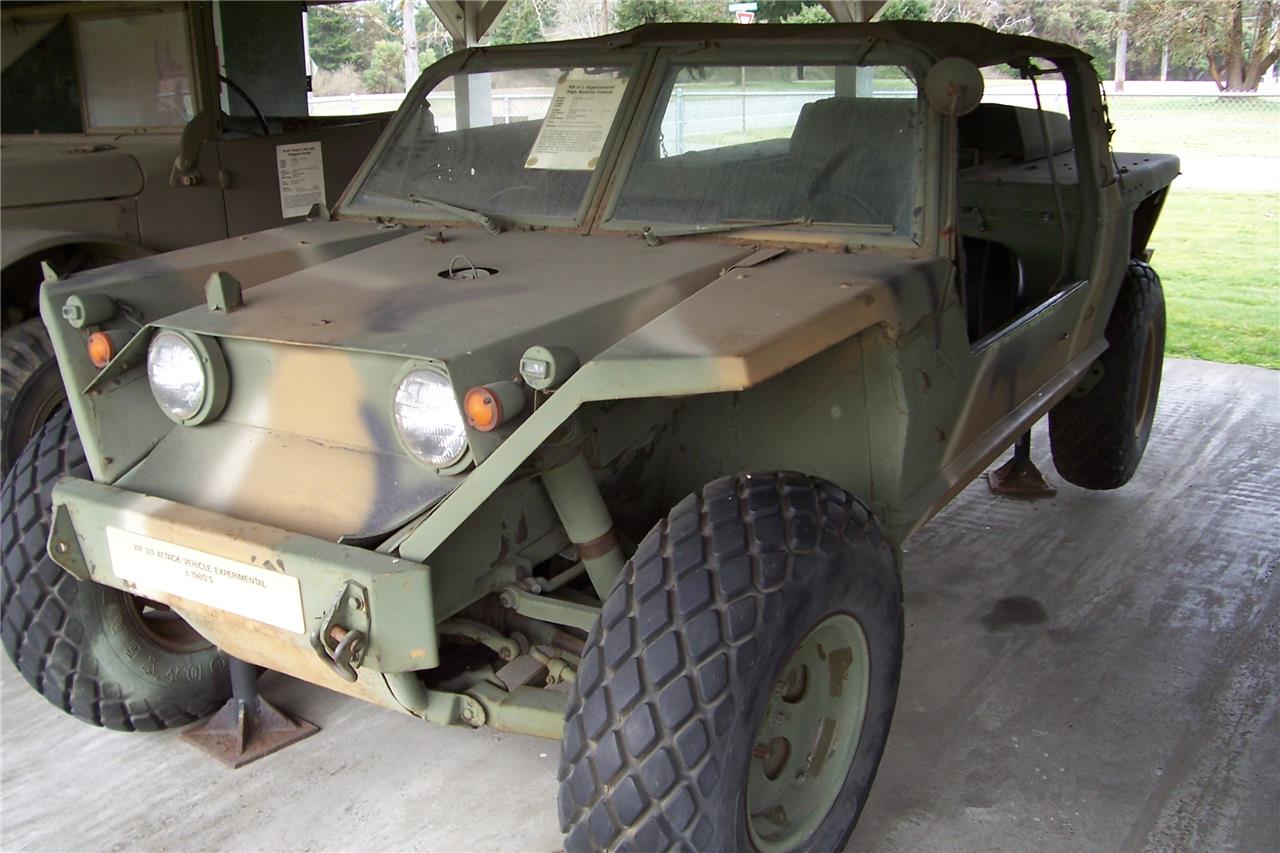 Fmc Xr311 Military Vehicle Glossy Poster Picture Photo Print Banner Booma Prints