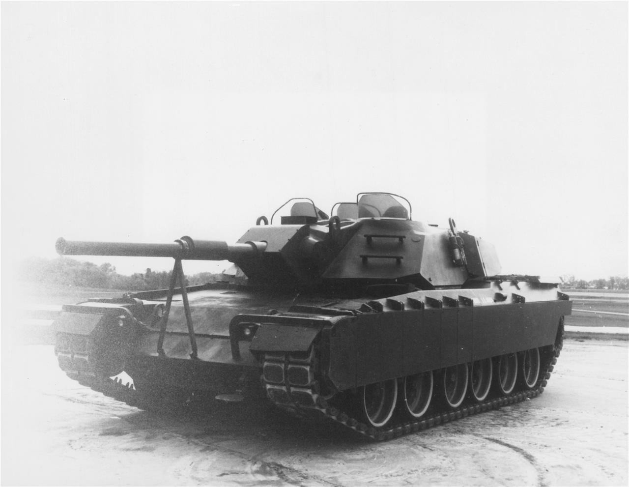 Gm Xm1 Tank Military Vehicle Glossy Poster Picture Photo Print Banner Booma Prints