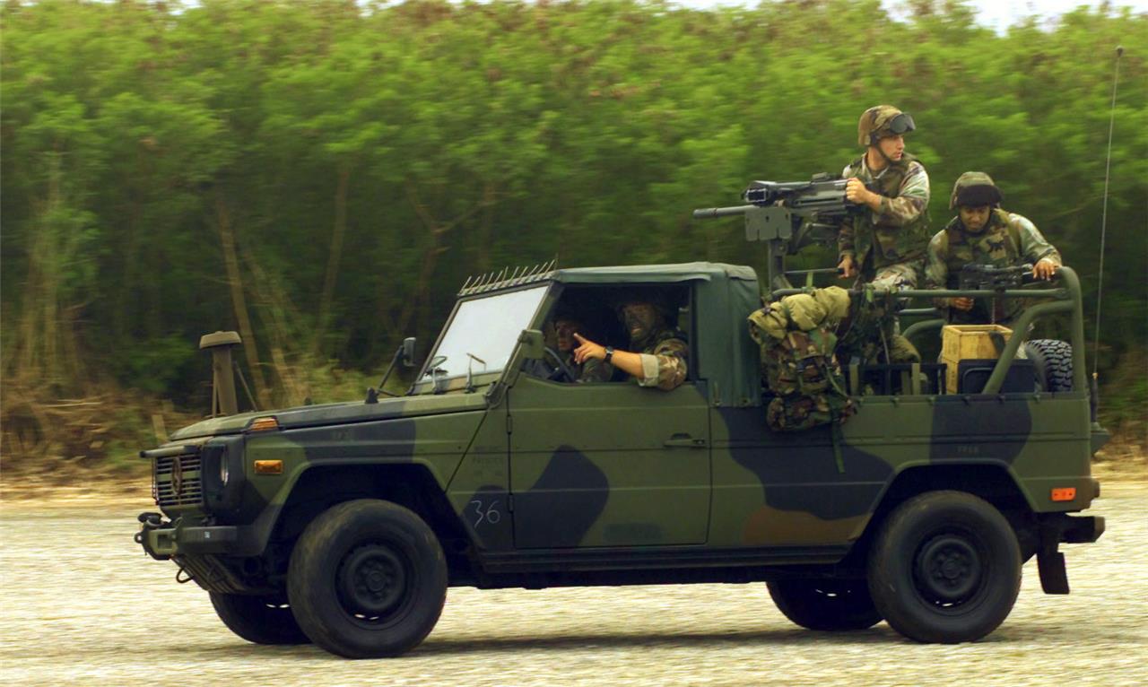 Interim Fast Attack Usmc Vehicle Glossy Poster Picture Photo Print Banner Booma Prints