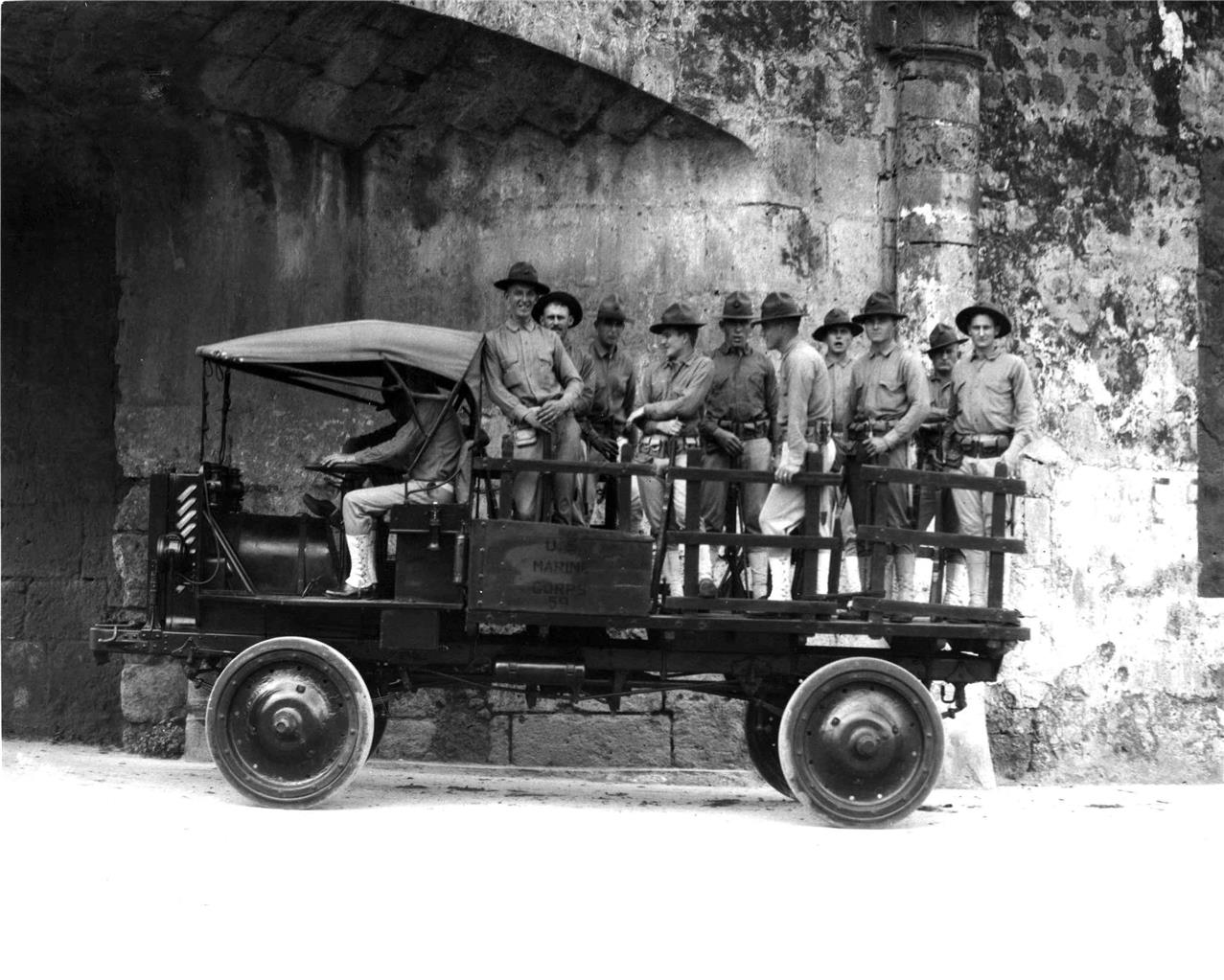 Jeffery Quad Truck Ww1 Us Marines Glossy Poster Picture Photo Print Banner Booma Prints