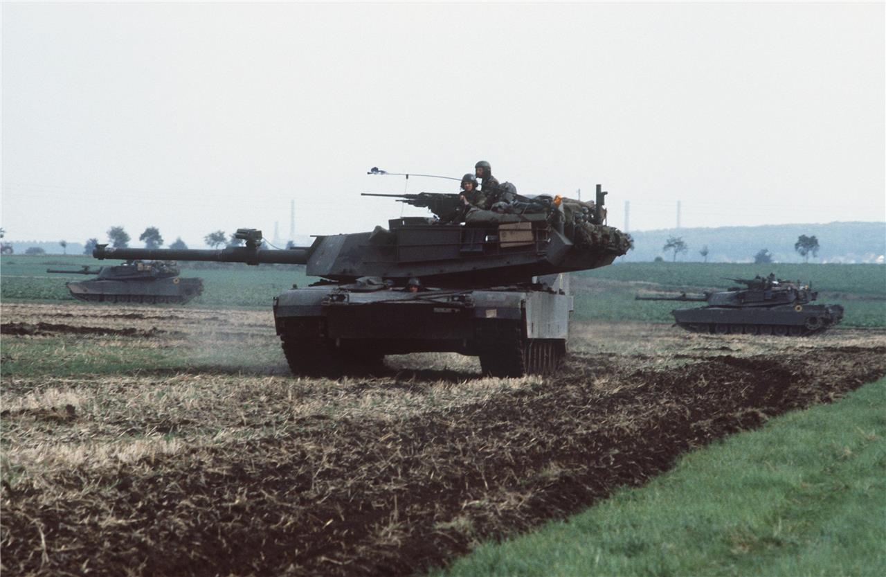 M1 Abrams Tanks In Firing Position Glossy Poster Picture Photo Print Banner Booma Prints
