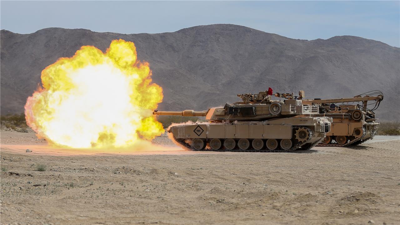 M1A1 Abrams Battle Tank Firing Glossy Poster Picture Photo Print Banner Booma Prints