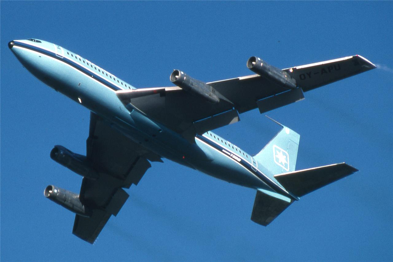 Boeing 720 Narrow Body Jet Liner Glossy Poster Picture Photo Print Banner Booma Prints