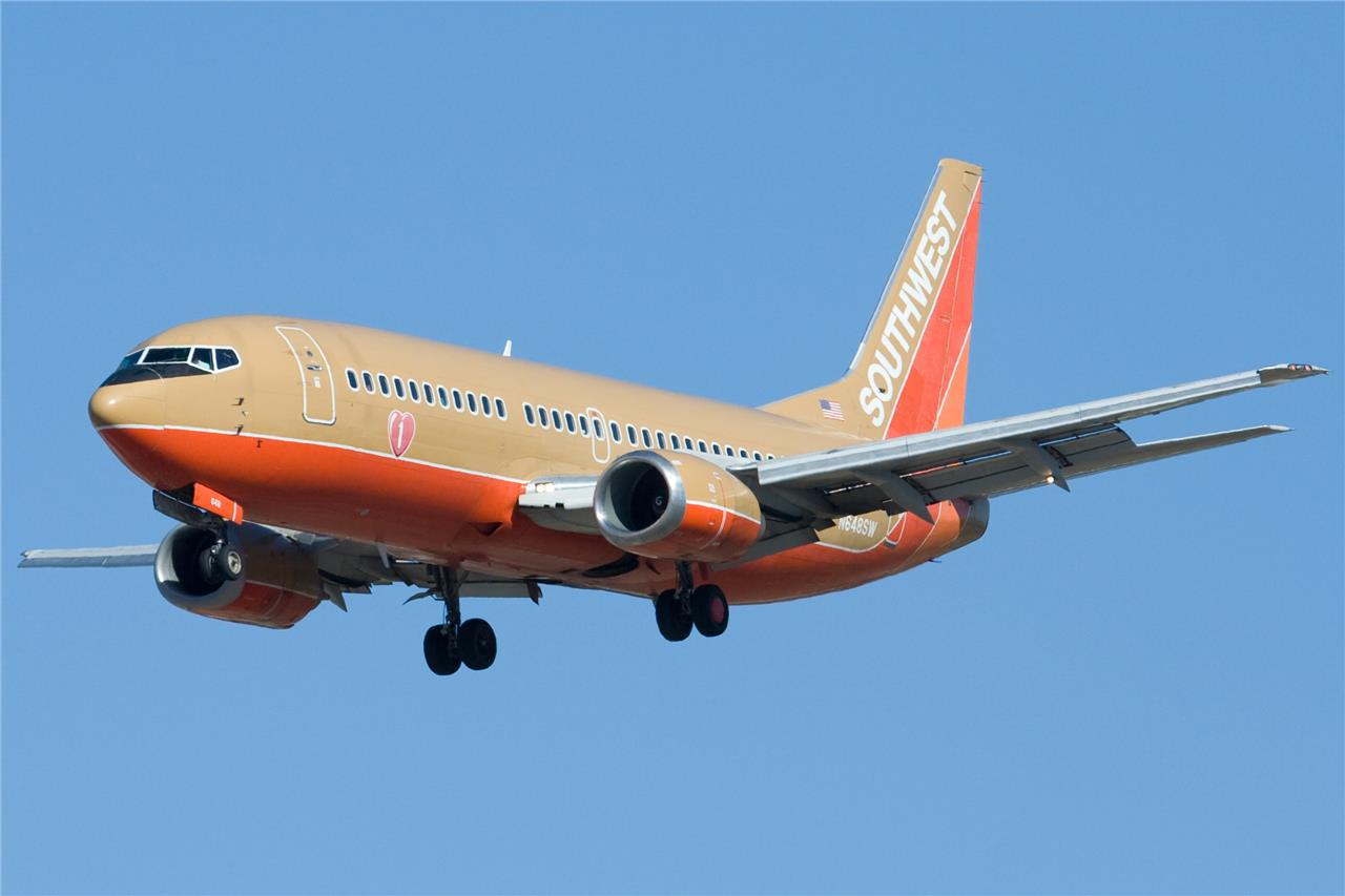 Boeing 737 Classic Narrow Body Glossy Poster Picture Photo Print Banner Booma Prints