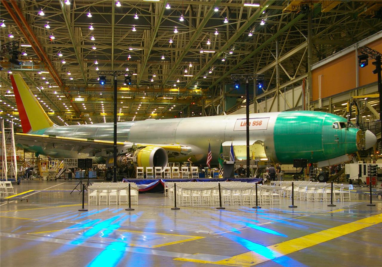 Boeing Plane 767 Production Glossy Poster Picture Photo Print Banner Booma Prints