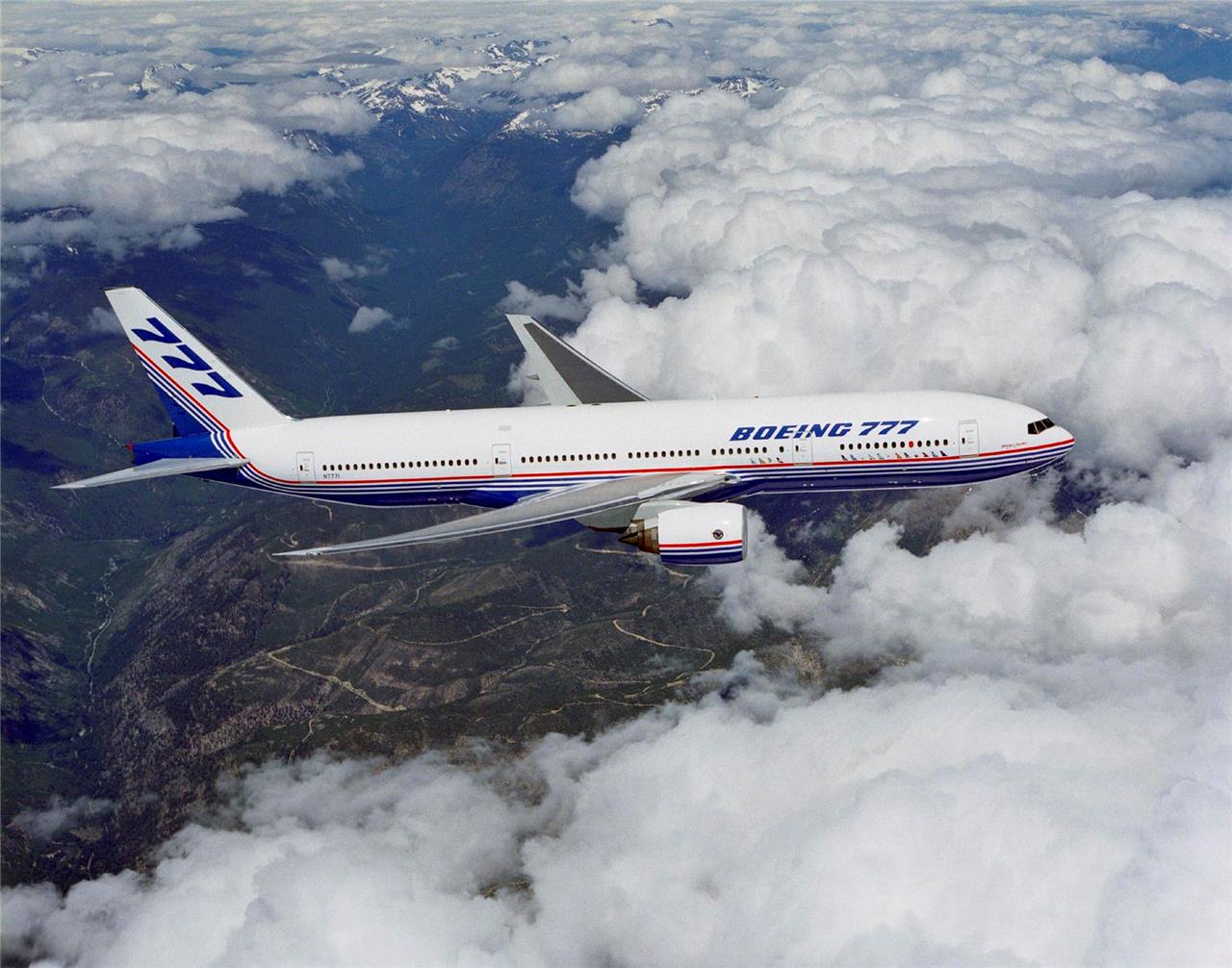Boeing Plane 777 Flying Glossy Poster Picture Photo Print Banner Booma Prints