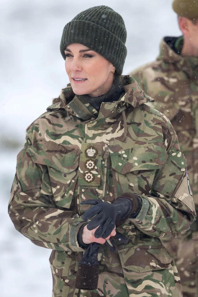 Kate Middleton Batallion Colonel Glossy Poster Picture Photo Print Banner 9775 Booma Prints