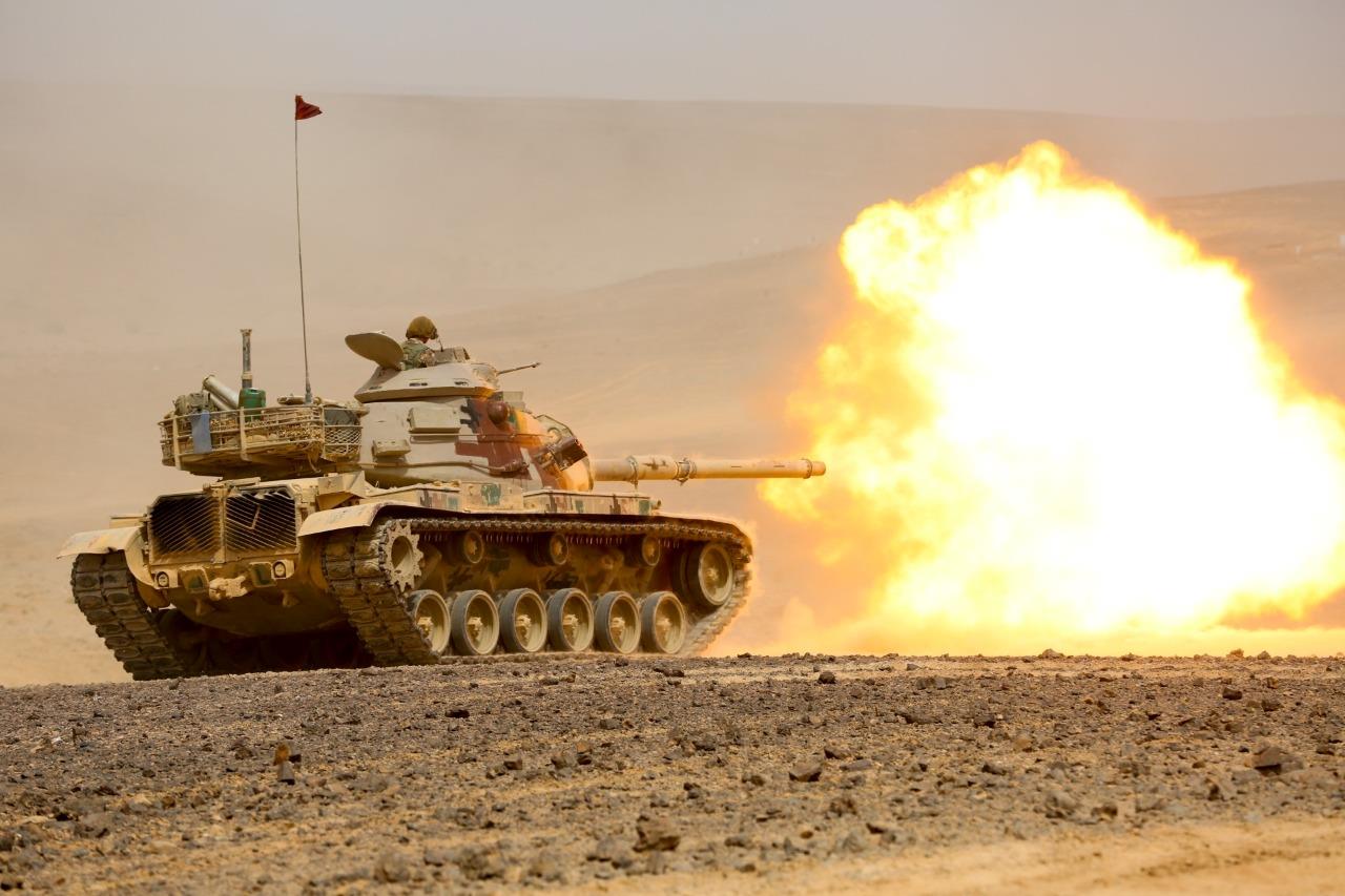 M60 Armored Tank Firing Glossy Poster Picture Photo Print Banner Booma Prints