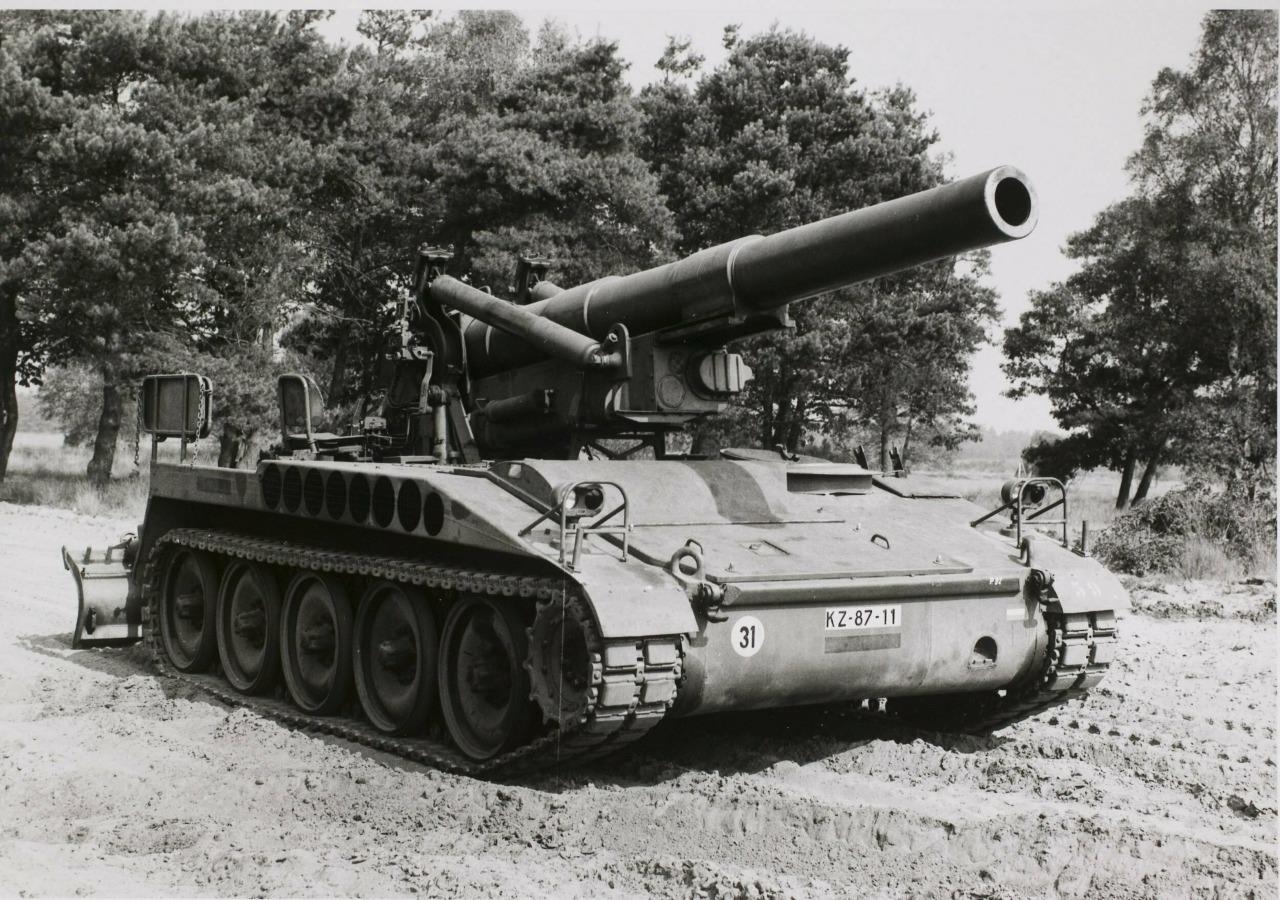 M110 Howitzer Armored Tank Glossy Poster Picture Photo Print Banner Booma Prints