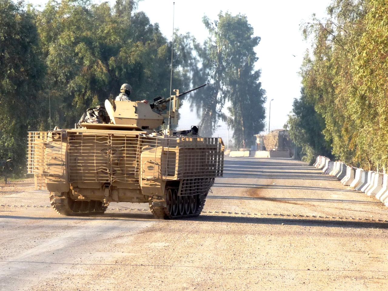 M113 Armored Carrier Iraq War Glossy Poster Picture Photo Print Banner Booma Prints