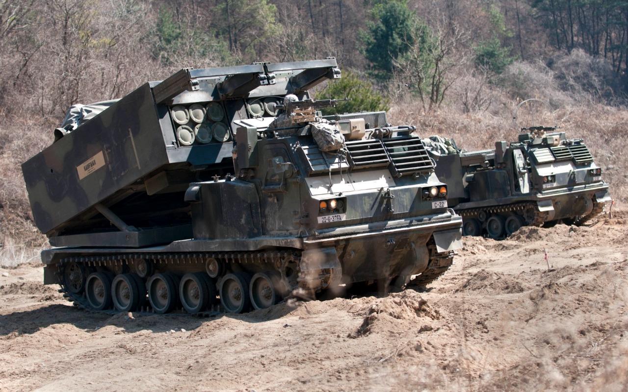 M270A1 Multiple Launch Rocket Tank Glossy Poster Picture Photo Print Banner Booma Prints