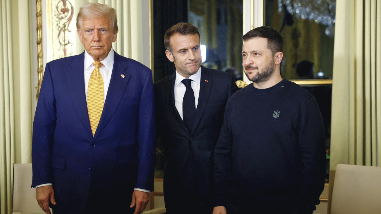 Trump Zelensky Macron Notre Dame Glossy Poster Picture Photo Print Banner  Booma Prints