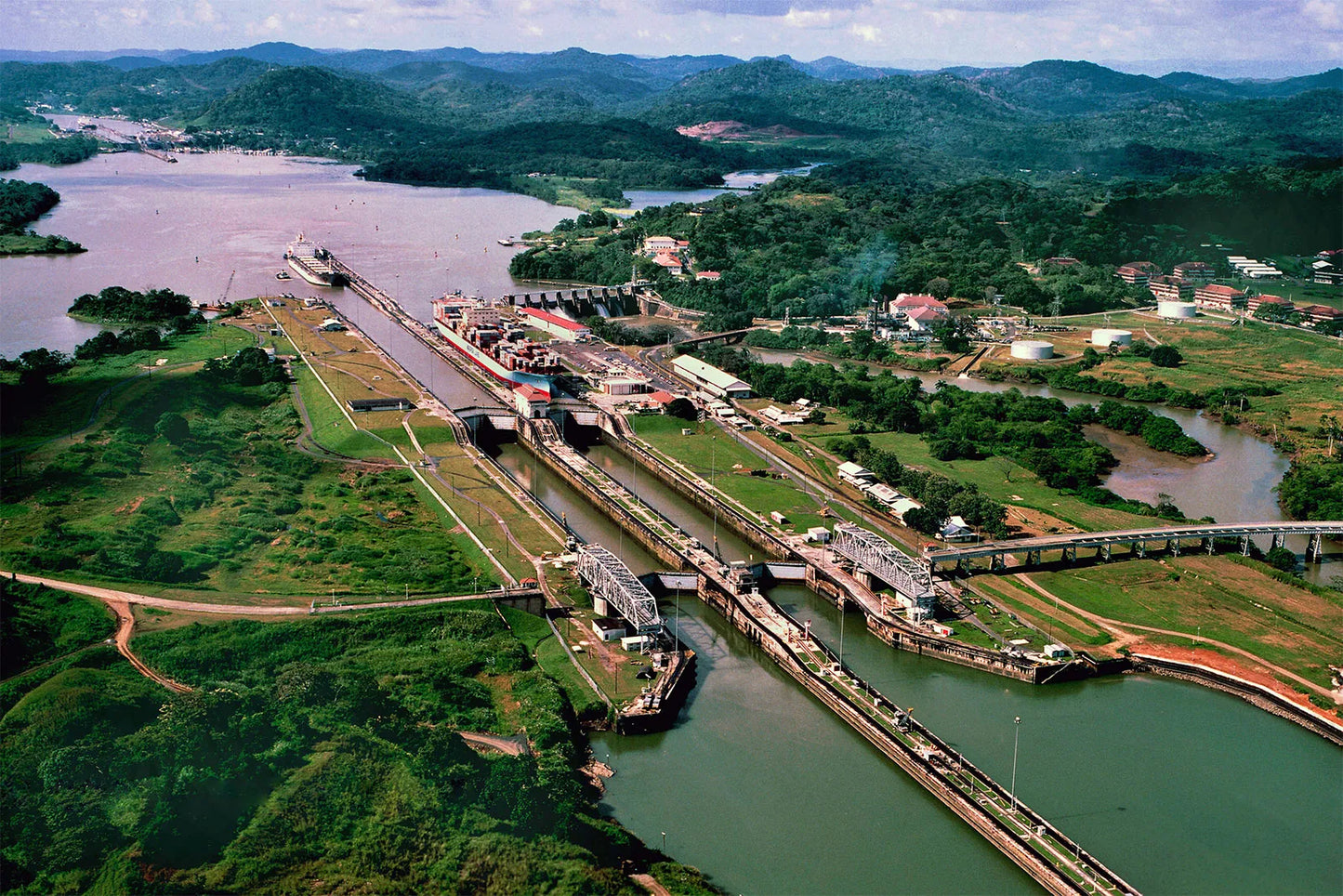 Tugboat Locks Panama Canal Glossy Poster Picture Photo Print Banner  Booma Prints