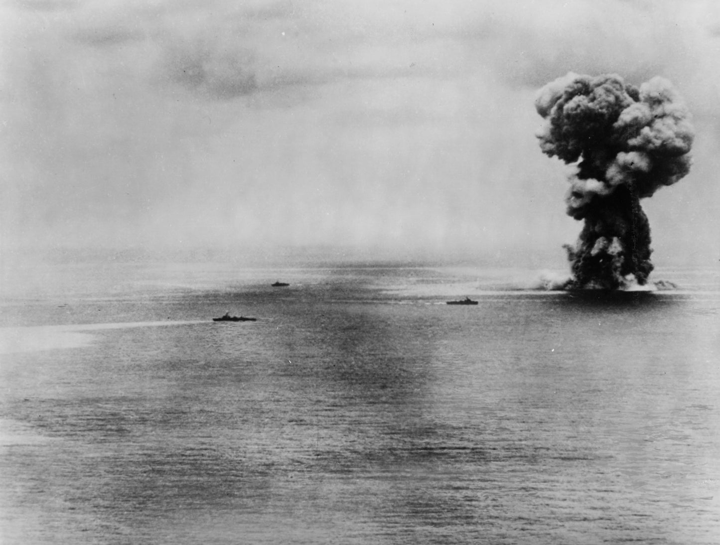 Japan Yamato Battleship Explosion Ijn Poster Picture Photo Print Banner  Booma Prints
