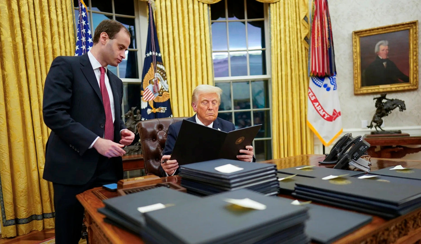 Trump Signs Executive Orders 2025 Glossy Poster Picture Photo Print Banner  Booma Prints