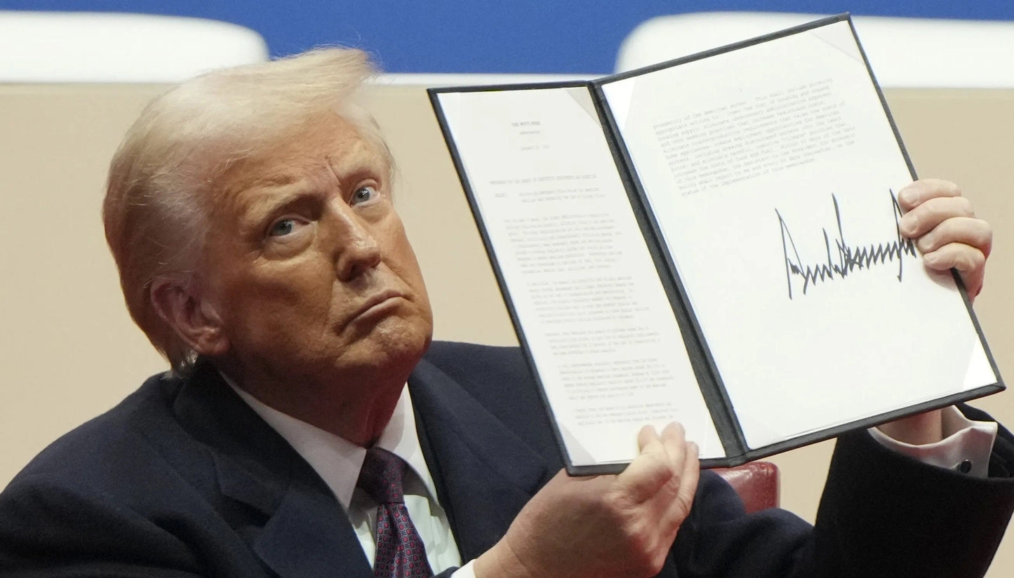 Donald Trump Signs Executive Order 2025 Poster Picture Photo Print Banner  Booma Prints