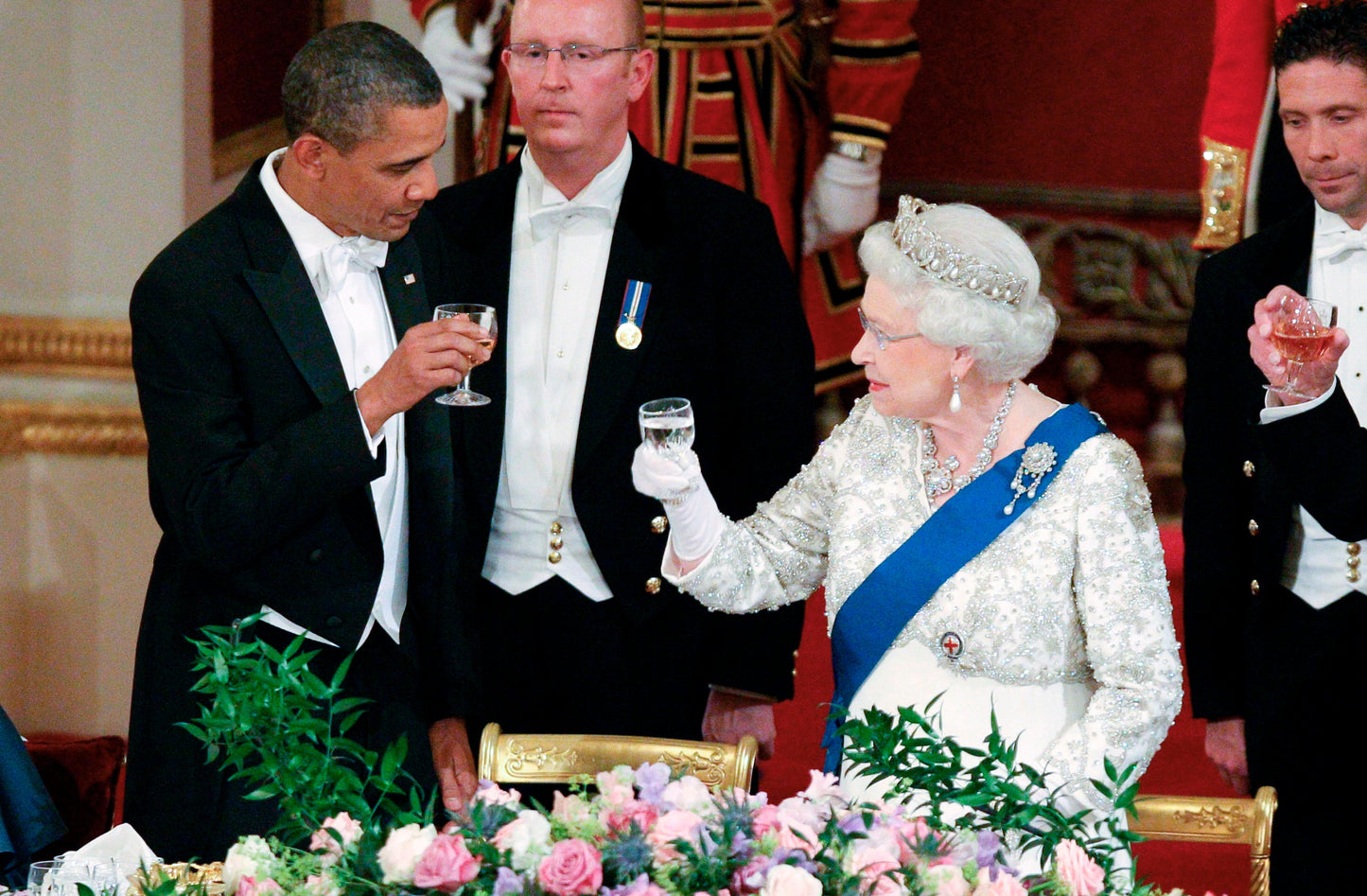 Barack Obama Queen Elizabeth Toast Poster Picture Photo Print Banner  Booma Prints