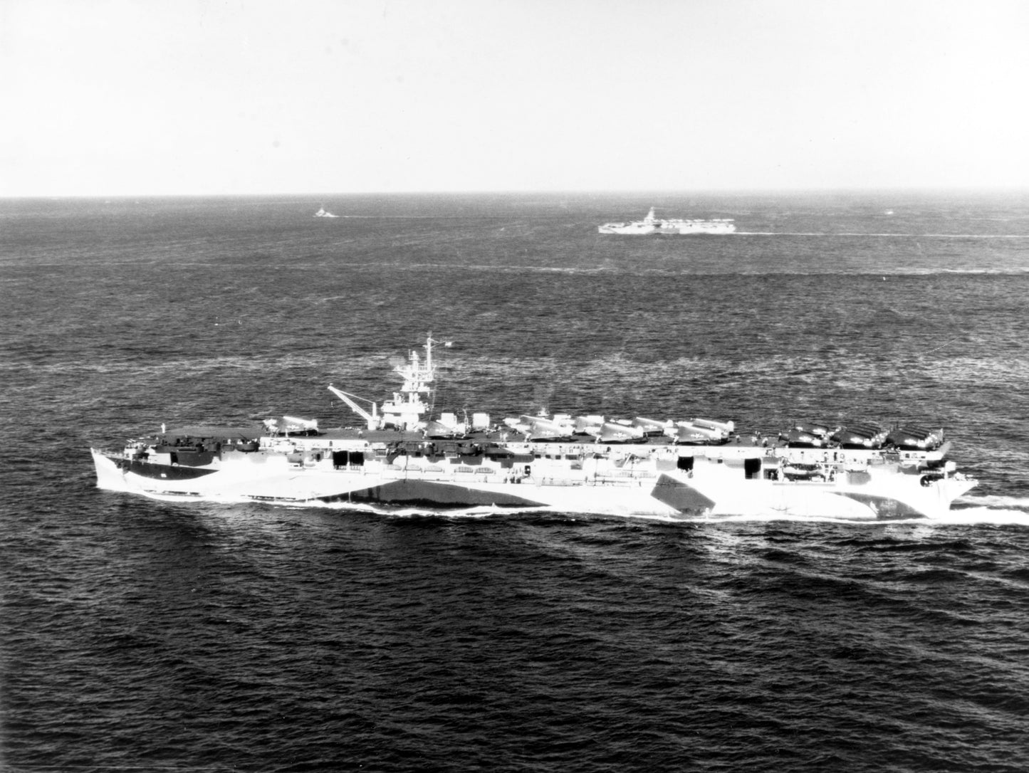 Uss Cowpens Cvl-25 At Sea 1944 Glossy Poster Picture Photo Print Banner  Booma Prints