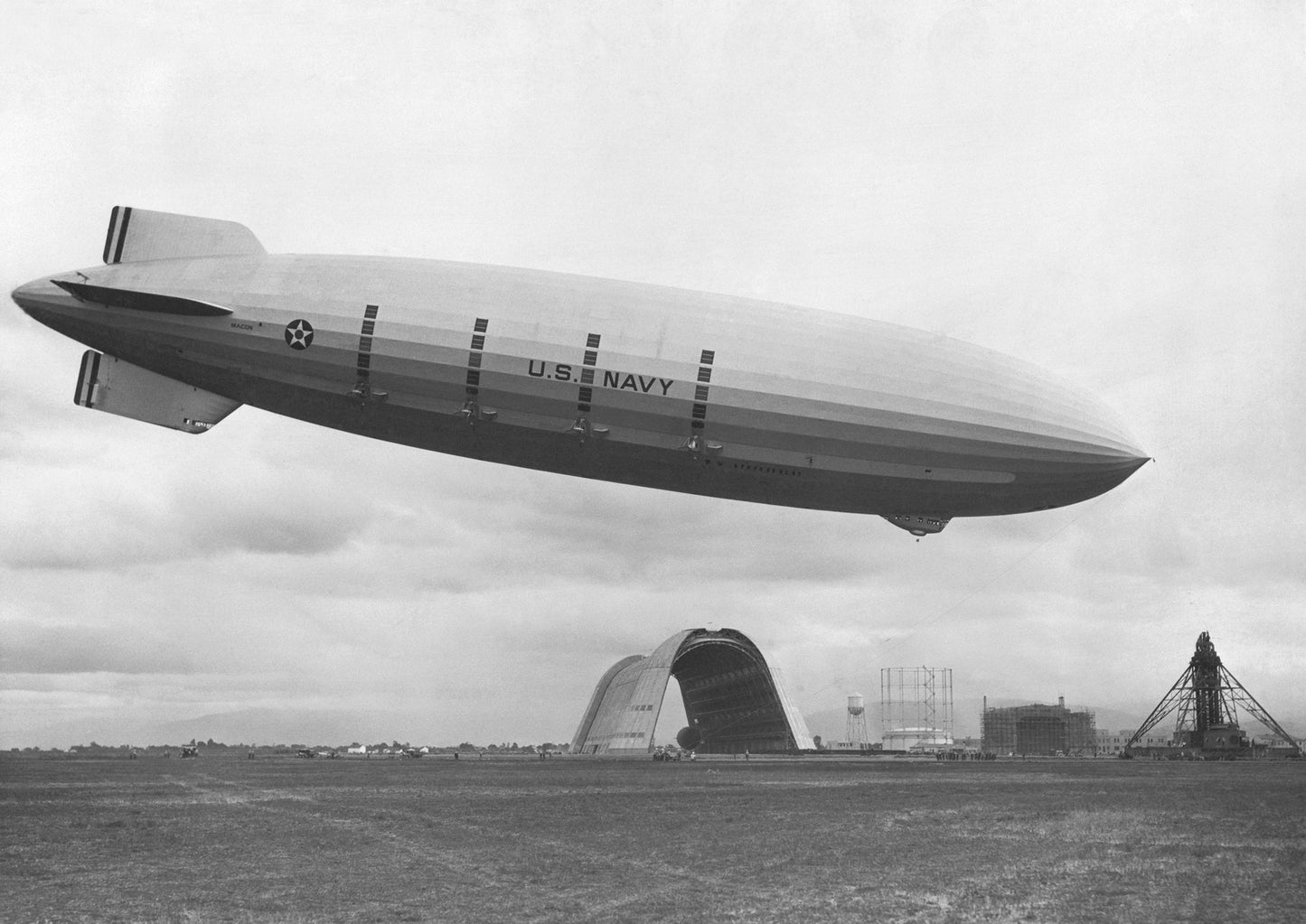 Uss Macon At Moffett Field Zeppelin Poster Picture Photo Print Banner  Booma Prints