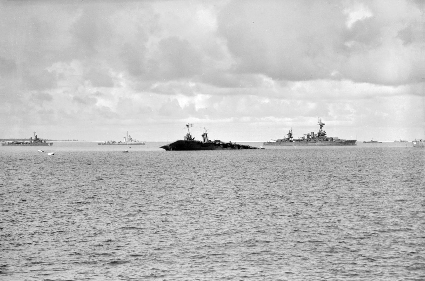 Uss Saratoga Sinking Bikini Atoll Lagoon Poster Picture Photo Print Banner  Booma Prints