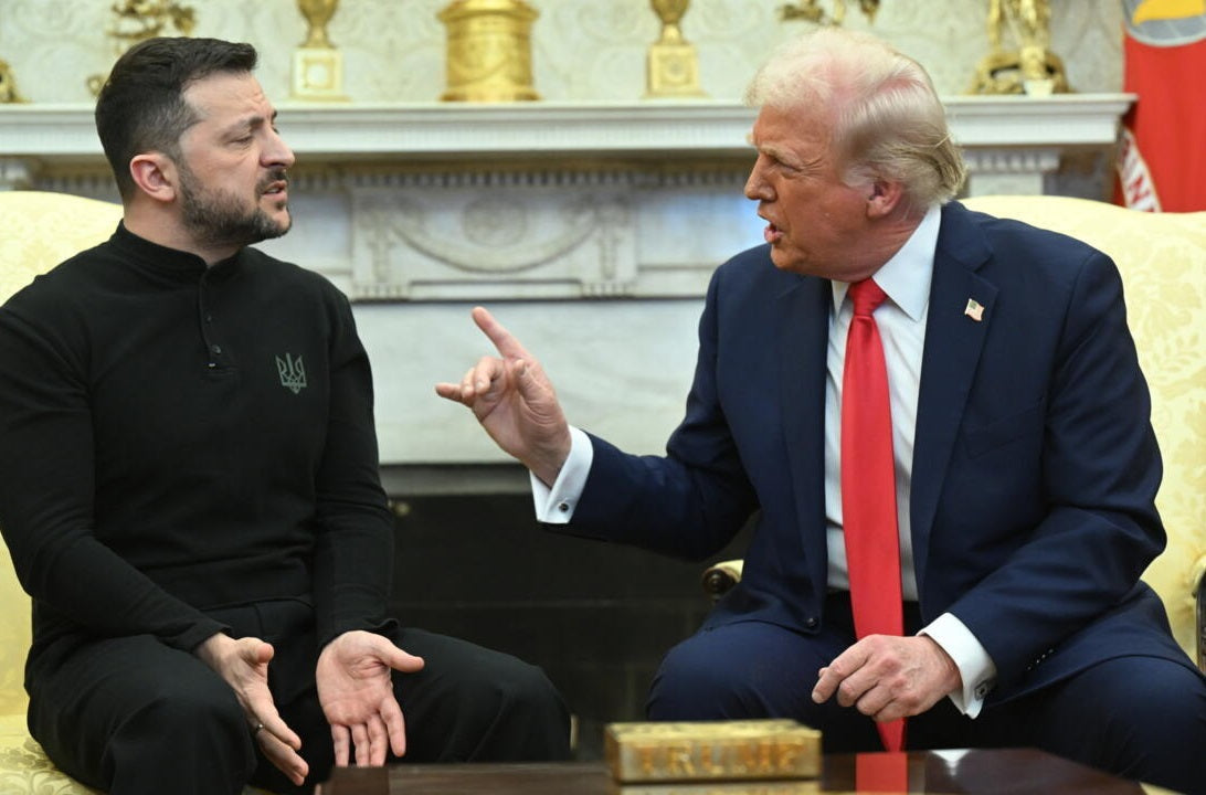Trump Zelensky Fight Argue 2025 Glossy Poster Picture Photo Print Banner  Booma Prints
