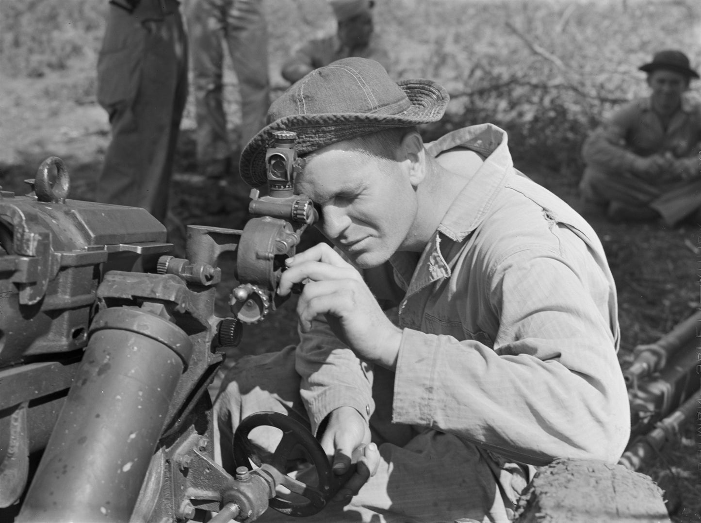 Sighting 75Mm Howitzer Glossy Poster Picture Photo Print Banner  Booma Prints