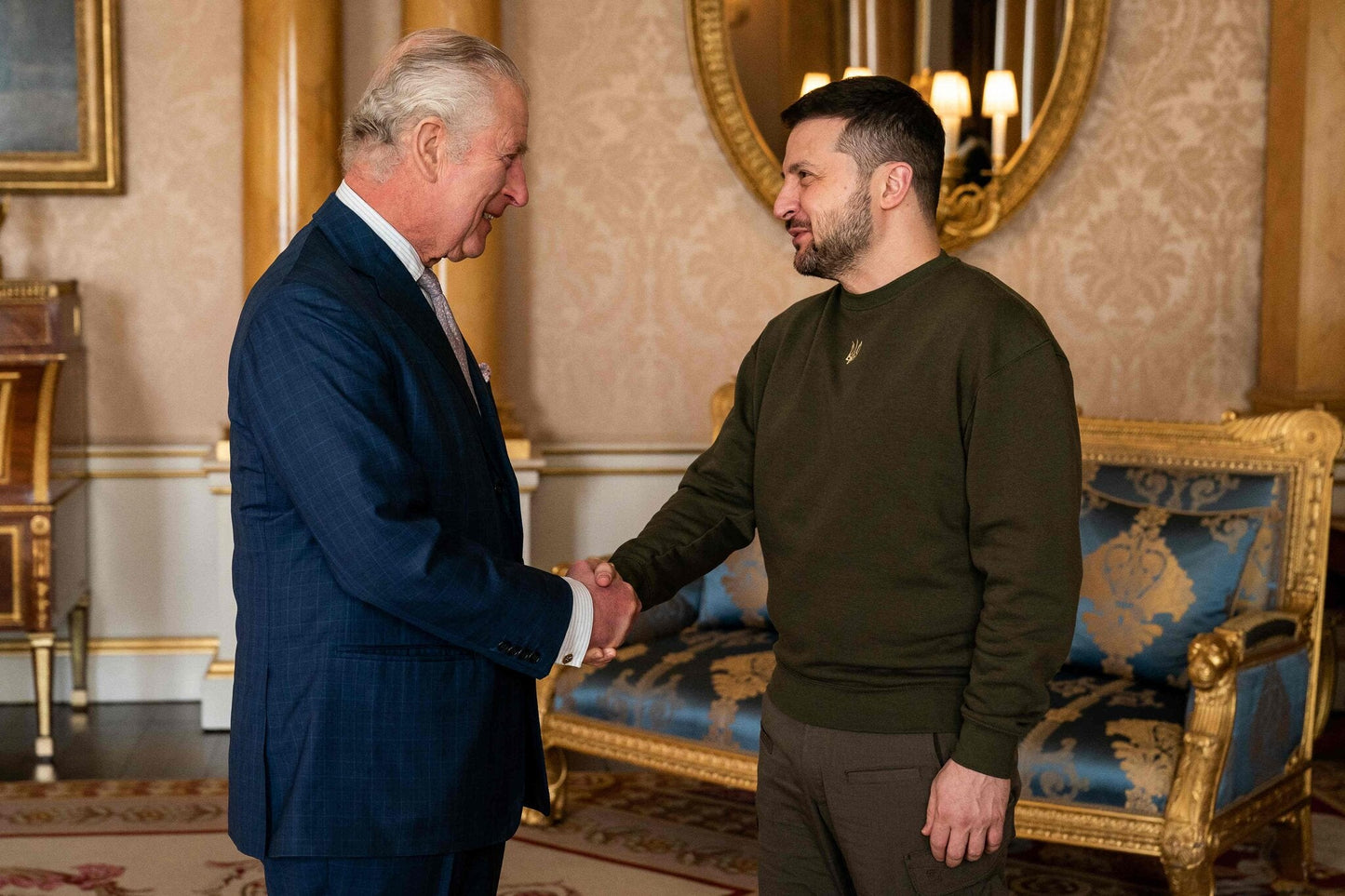 Zelenskyy King Charles Handshake Glossy Poster Picture Photo Print Banner  Booma Prints