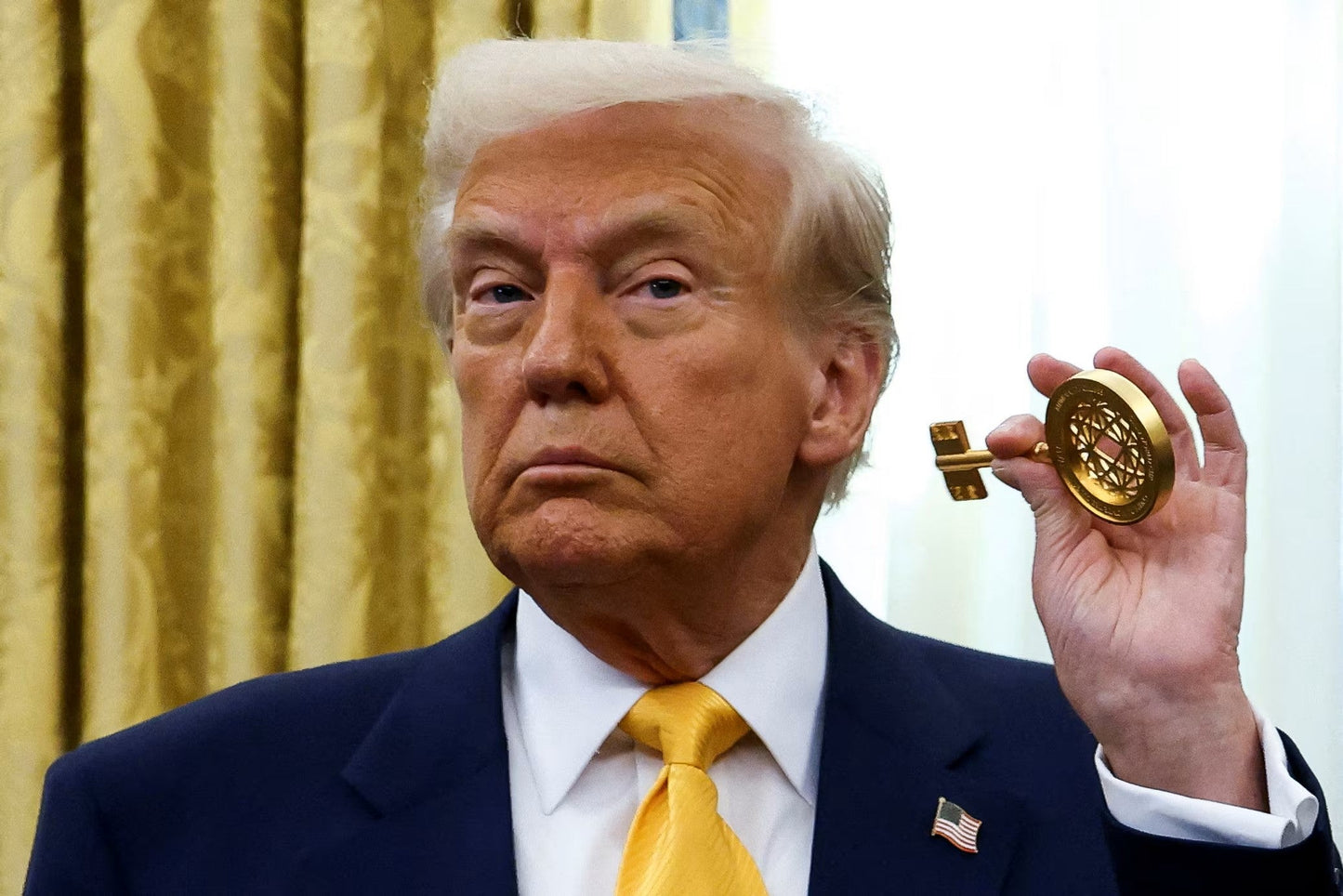 Donald Trump World Cup Trophy Key Glossy Poster Picture Photo Print Banner  Booma Prints