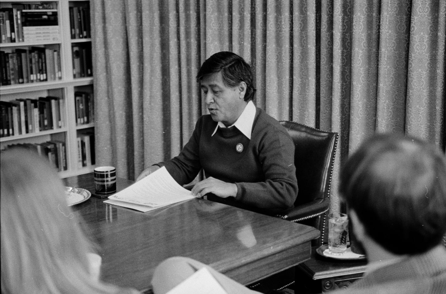 Cesar Chavez Glossy Poster Picture Photo Print Banner Civil Rights Leader Booma Prints