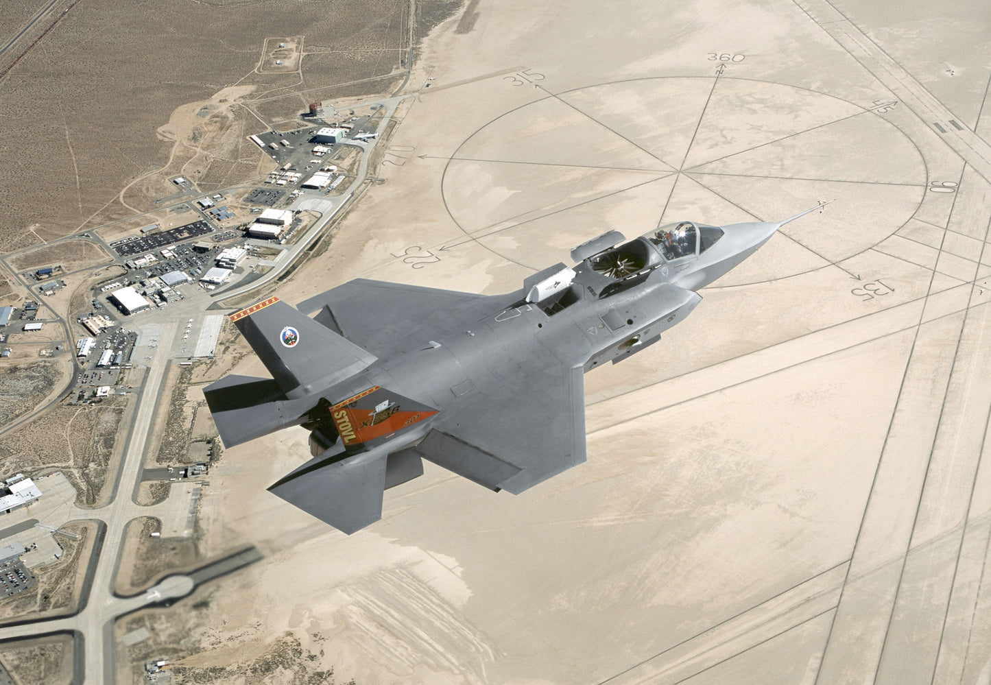 Lockheed Martin F-35 Lightning Iii Glossy Poster Picture Photo Print Banner Booma Prints