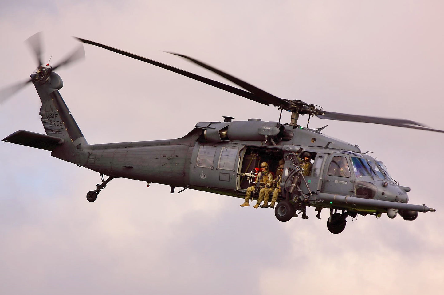 Sikorsky Hh-60 Pave Hawk Aircraft Glossy Poster Picture Photo Print Banner Booma Prints
