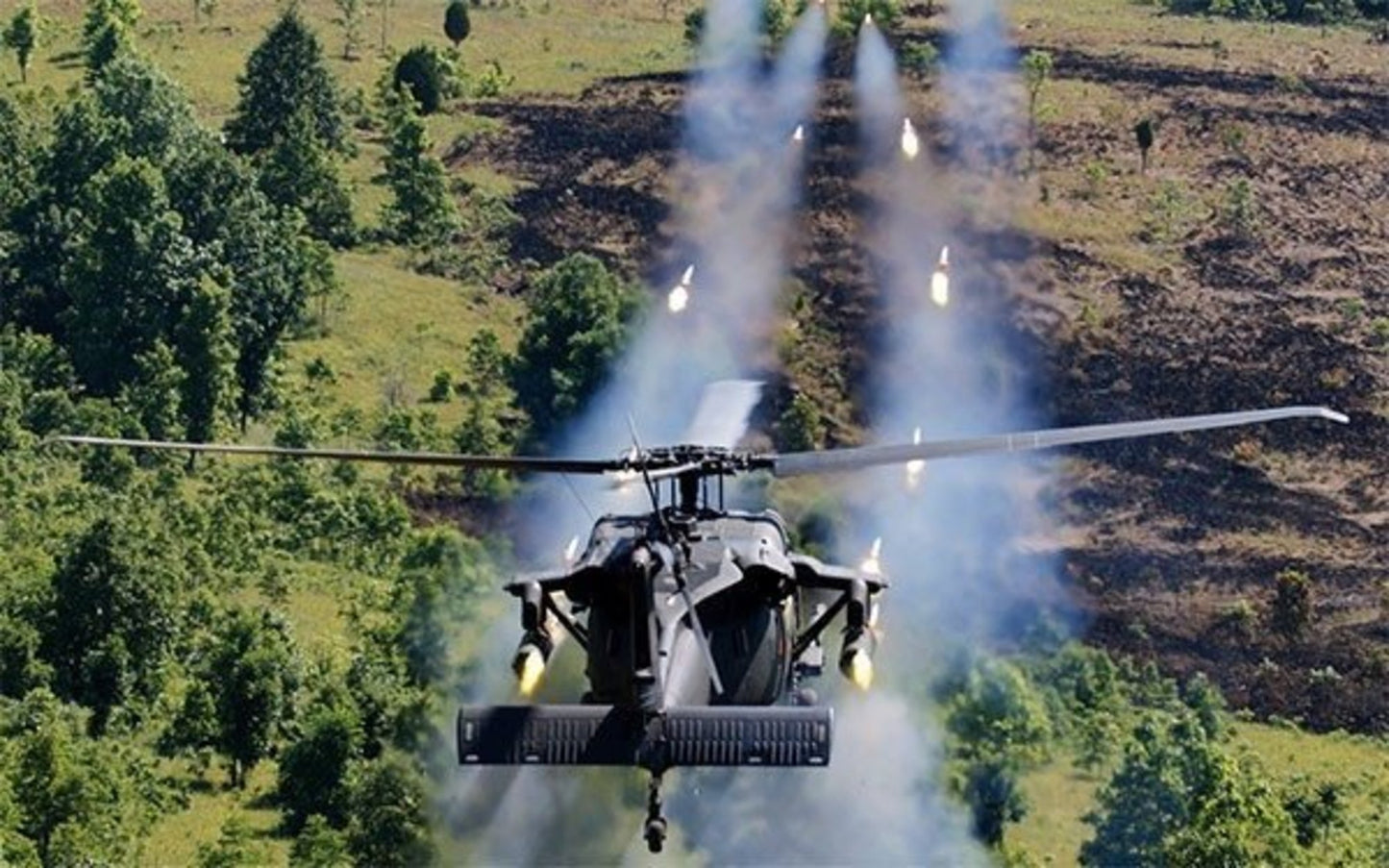 Sikorsky Uh-60 Black Hawk Glossy Poster Picture Photo Print Banner Us Booma Prints