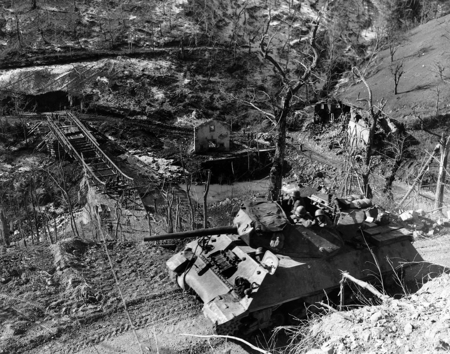 M10 Tank Destroyer Ww2 Italy 1945 Glossy Poster Picture Photo Print Banner Booma Prints