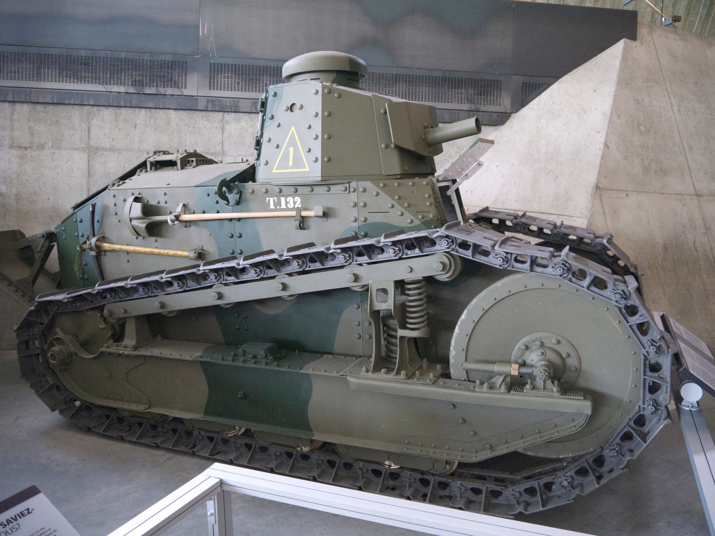 M1917 Wwi Tank Glossy Poster Picture Photo Print Banner Booma Prints