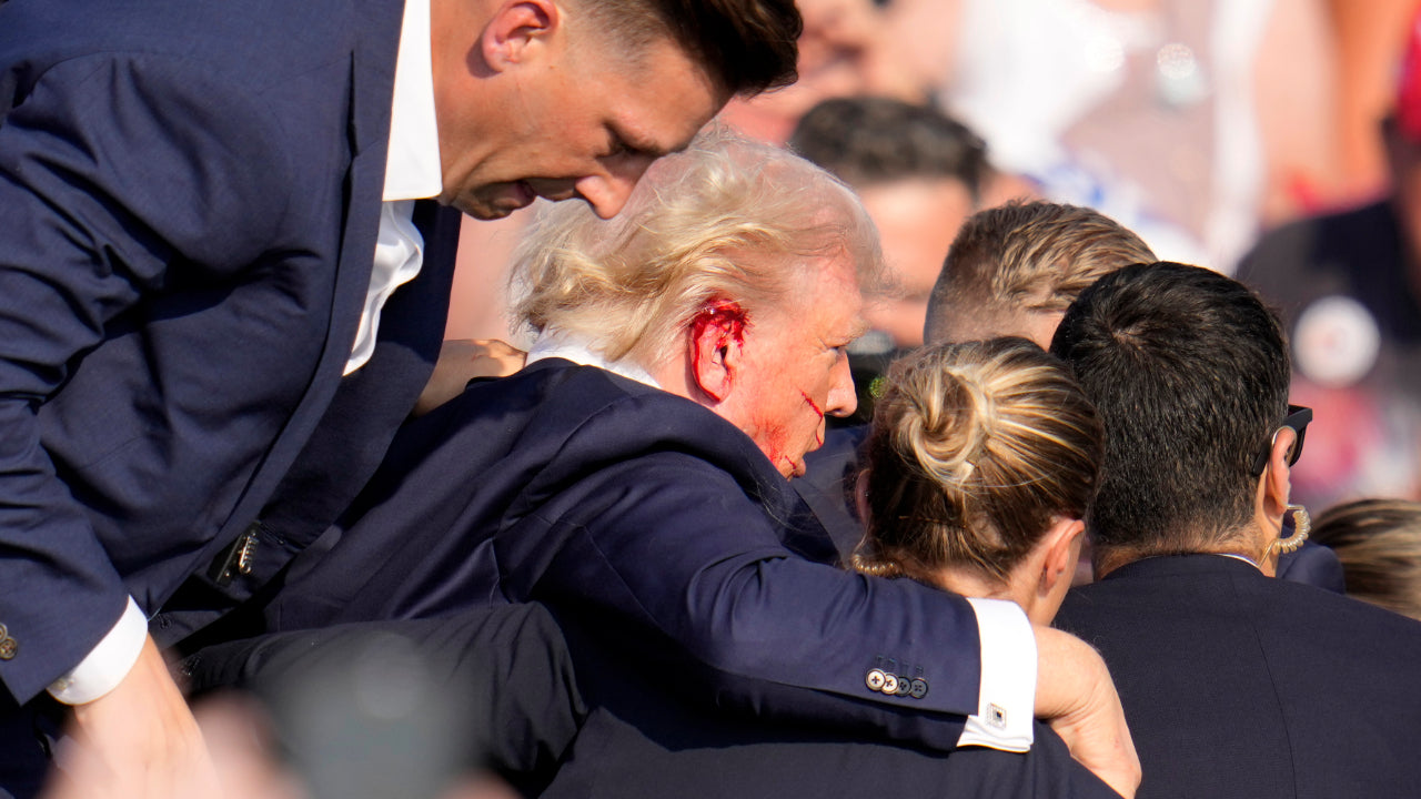 Donald Trump Secret Service Help Glossy Poster Picture Photo Print Banner Booma Prints