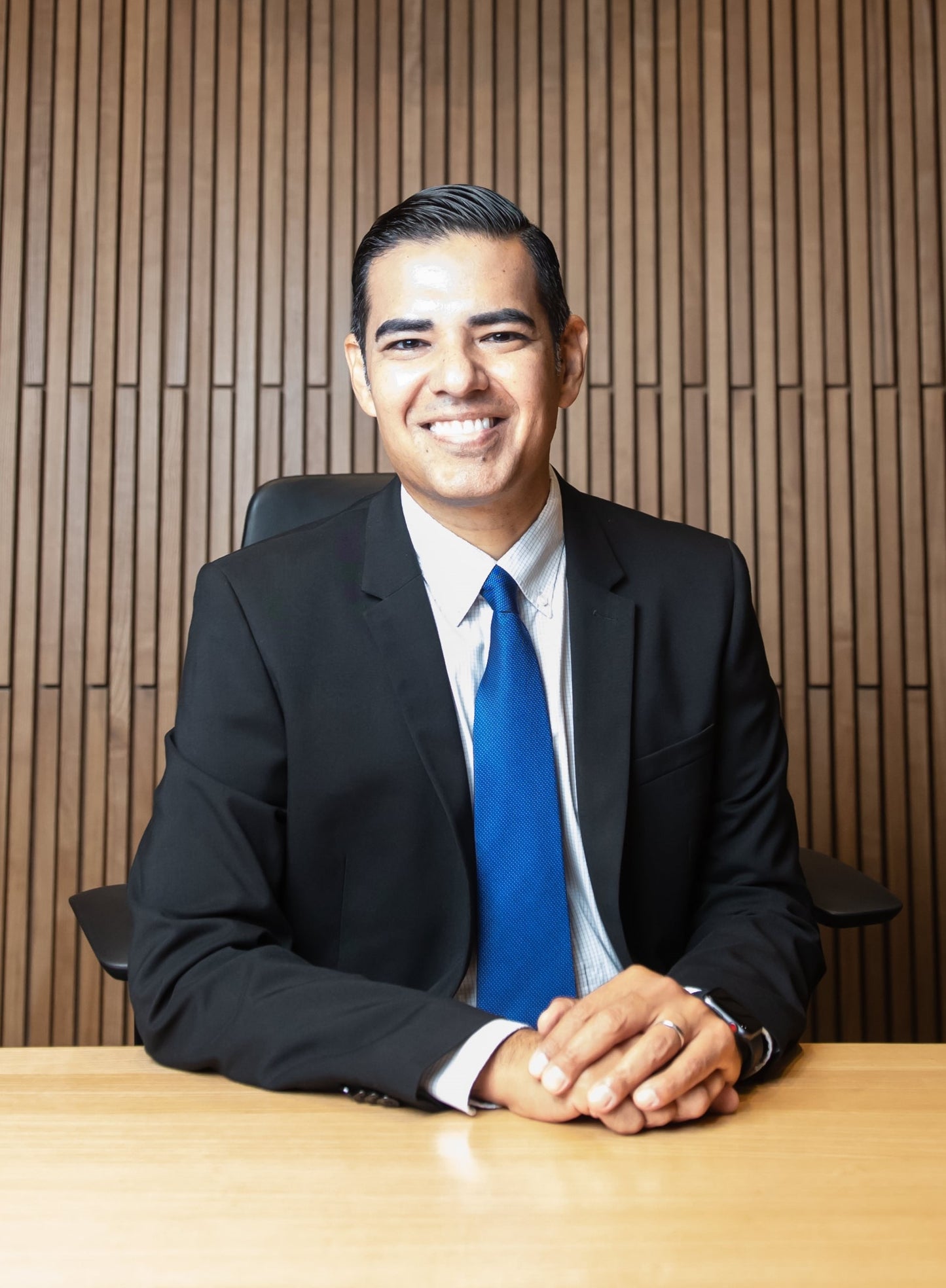 Robert Garcia Long Beach Ca Mayor Glossy Poster Picture Photo Print Banner Booma Prints