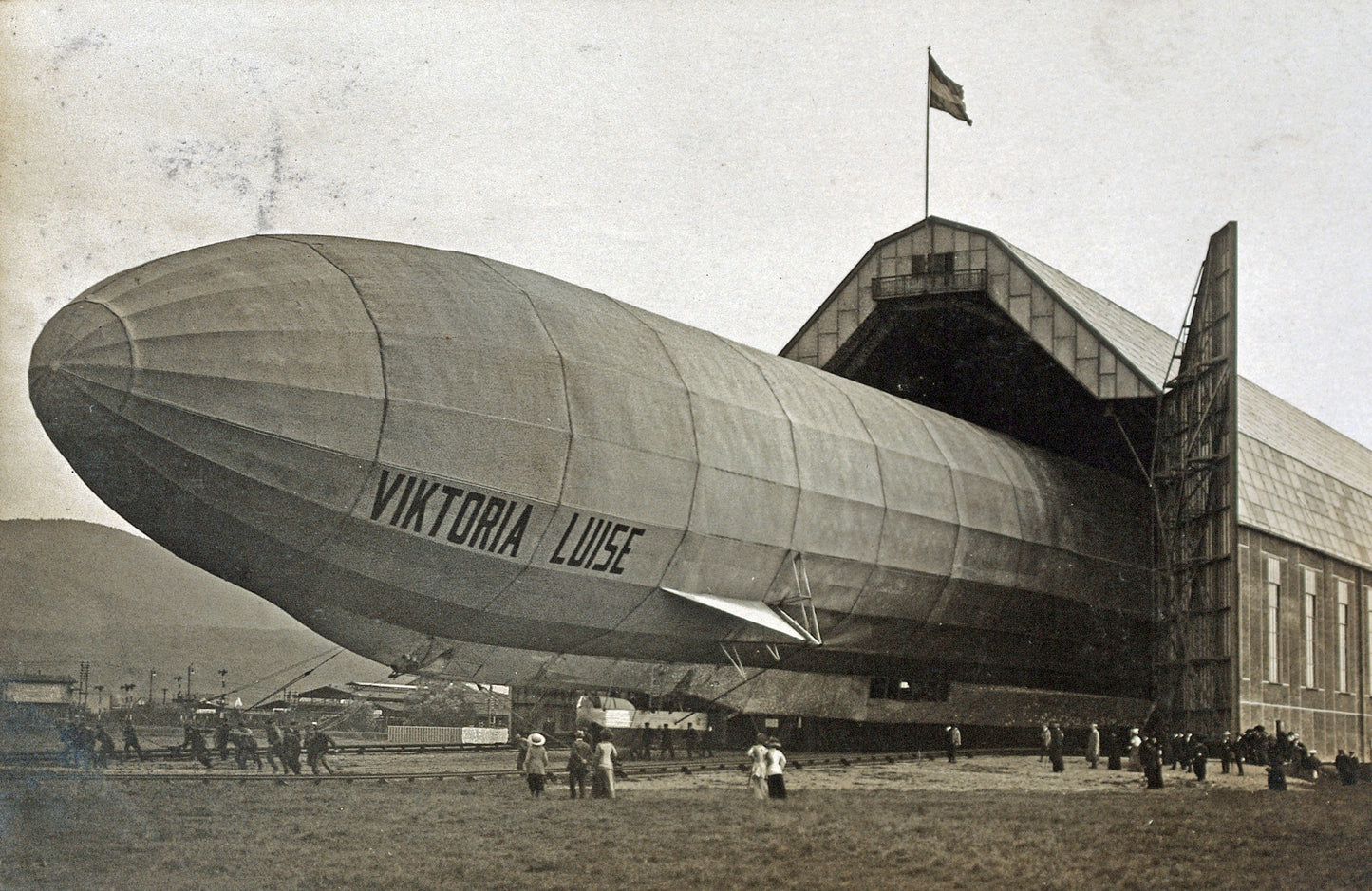 German Wwi Airship Glossy Poster Picture Photo Print Banner Blimp Zeppelin Booma Prints